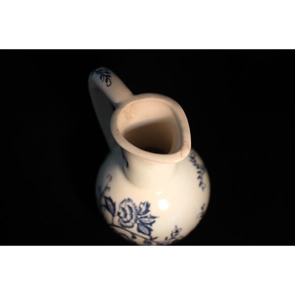 BLUE PEONY Vinegar & Oil Pitchers w/one lid 1950's Beautiful Vintage - Picture 7 of 9